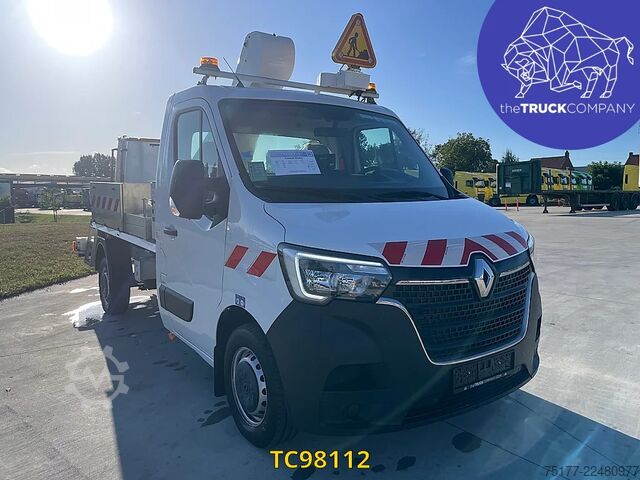 Lifting platform Renault Master Hoogtewerker