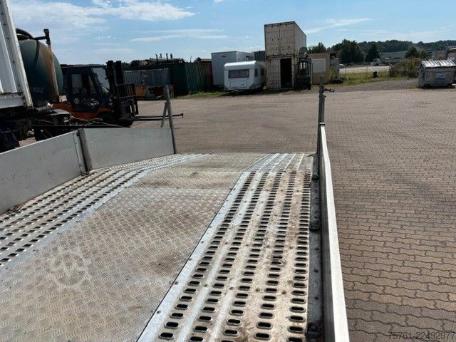 Autotransporter IVECO 65C17 Fzg Transporter 3 Liter Motor