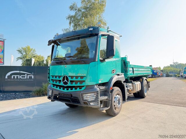 Three-sided tipper truck MERCEDES-BENZ Arocs 1836 4x2 MEILLER Kipper AHK 35to