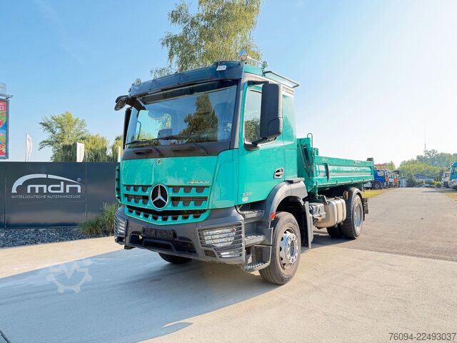 Three-sided tipper truck MERCEDES-BENZ Arocs 1836 4x2 MEILLER Kipper AHK 35to