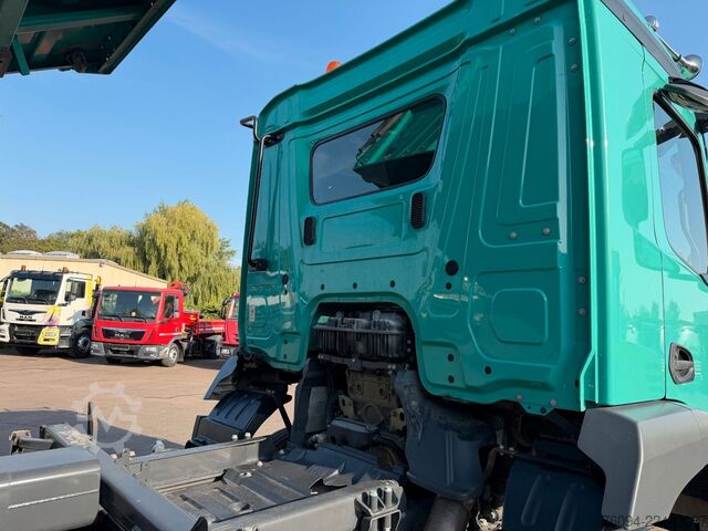 Three-sided tipper truck MERCEDES-BENZ Arocs 1836 4x2 MEILLER Kipper AHK 35to