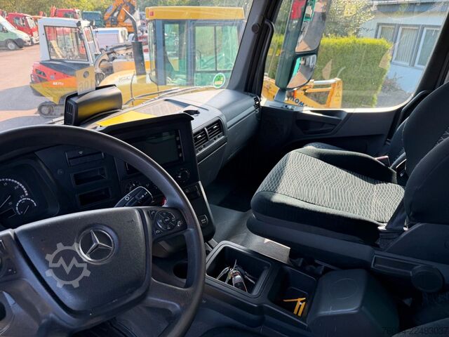 Three-sided tipper truck MERCEDES-BENZ Arocs 1836 4x2 MEILLER Kipper AHK 35to