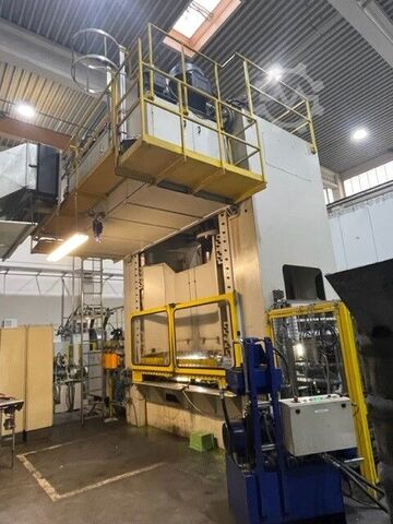 Hydraulic press with 500 t pressing force Schuler Hydrap HPDZb 500 -2400/1300