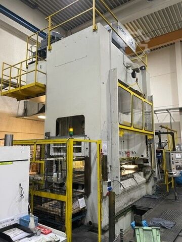 Hydraulic press with 500 t pressing force Schuler Hydrap HPDZb 500 -2400/1300