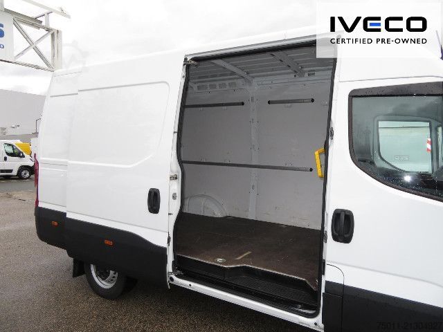 High top van IVECO Daily 35S16V Klima, PDC, Radstand 3520mm