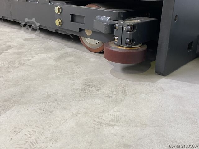 V ( 5213 ) Schienenführung * NEU / Unbenutzt !!! LINDE V  ( 5213 ) Rail Guidance * NEW / Unused !!!