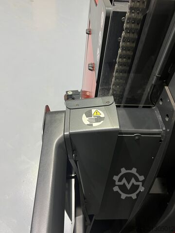 V ( 5213 ) Schienenführung * NEU / Unbenutzt !!! LINDE V  ( 5213 ) Rail Guidance * NEW / Unused !!