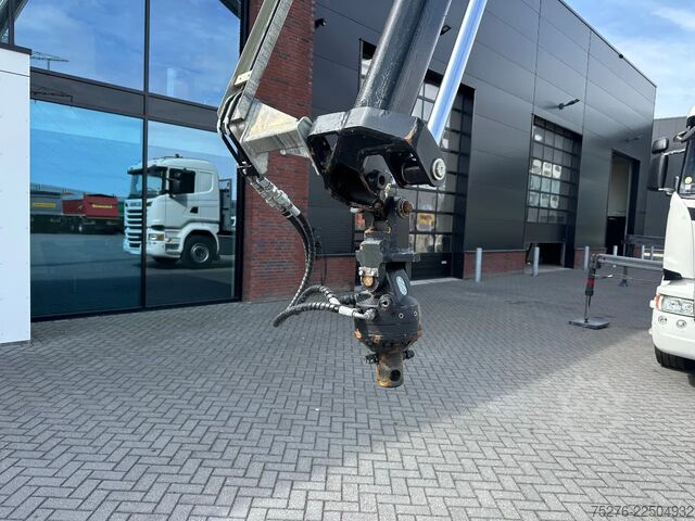 Crane truck Scania R490 8x4 Tridem Fassi F660 + Fly Jib Euro 6