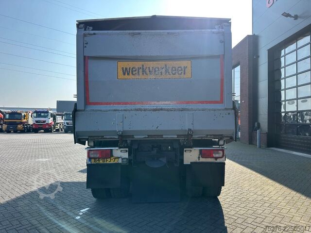Tipper Ginaf X6 5250 CSE 10x4 Hyva kipper 28 m3 Euro 6