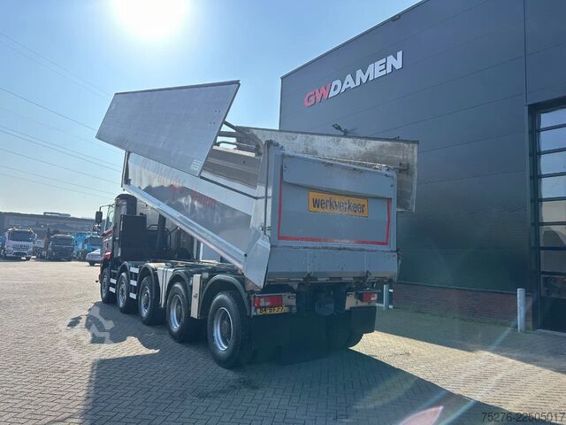 Tipper Ginaf X6 5250 CSE 10x4 Hyva kipper 28 m3 Euro 6