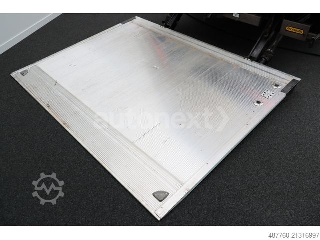 Transporter mit Pritsche & Plane MERCEDES-BENZ Sprinter 519 V6 MAXI *LBW+WERKSTATT+AHK* (1021)