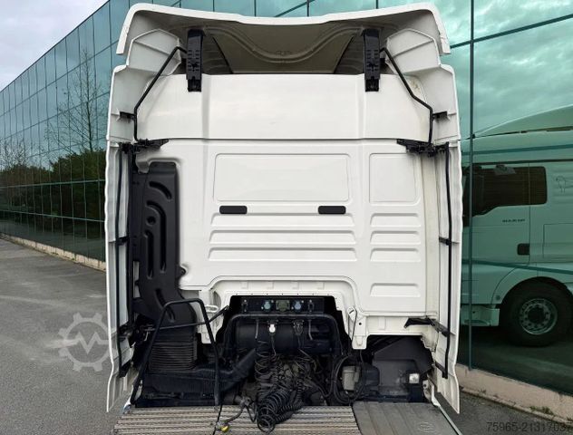 Standard tractor unit MAN TGX 18.440 EURO 6 NEW SMART TACHO 2X TANKS 657.0