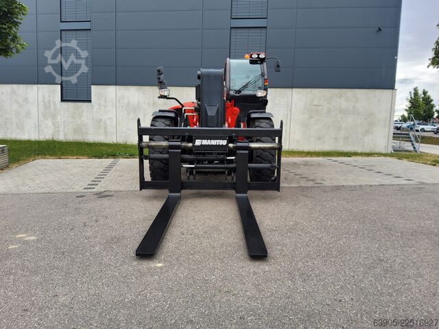 Telescopic forklift Manitou MHT 10180