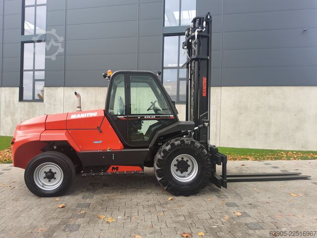 All-terrain forklift Manitou M 70-2