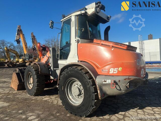 Loader ATLAS Weyhausen AR95 e/Knickgelenk/Schaufel