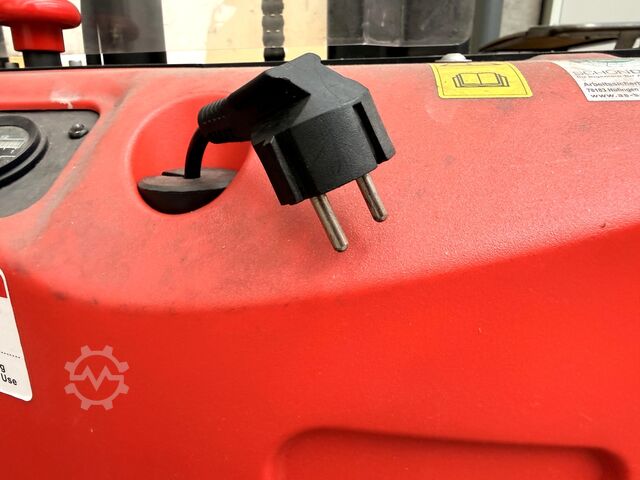 Electric pallet truck EP ES 12-12 ES