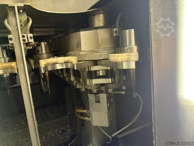 Universal-Bearbeitungszentrum DECKEL MAHO DMU 70 VL