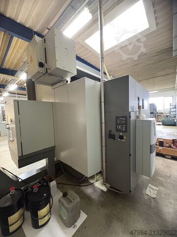Universal-Bearbeitungszentrum DECKEL MAHO DMU 70 VL