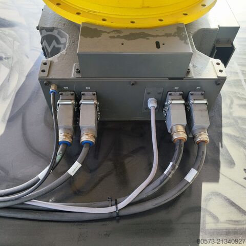 Industrial robot FANUC S430i 200