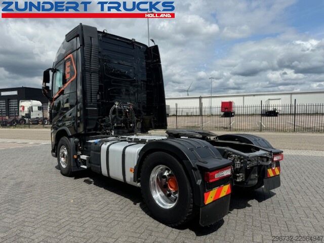 Standard-SZM Volvo FH500 GLOBETROTTER, 2 TANKS, ALCOA