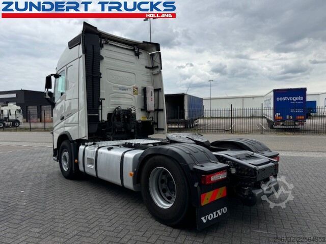 Gefährliche Stoffe Volvo FH 460 I-SAVE GLOBETROTTER, ADR, LOW KM