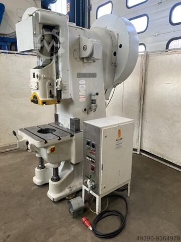 Single-column eccentric press with UVV, eccentric punching machine, C-frame press WEINGARTEN EV 63