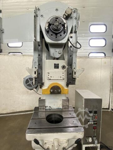 Single-column eccentric press with UVV, eccentric punching machine, C-frame press WEINGARTEN EV 63