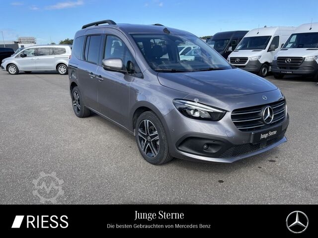Minibus MERCEDES-BENZ T 180 d PROGRESSIVE/MBUX/NAVI/AHK/KEYLESS-GO/KAM