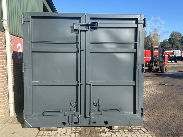 Container  