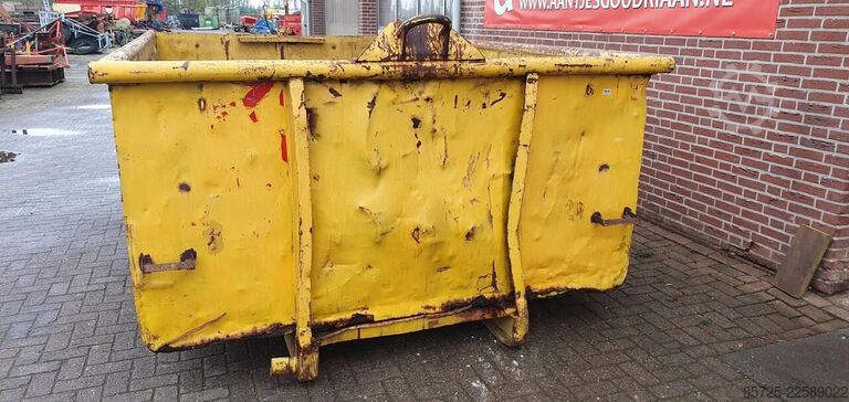 Container  Haakarm container