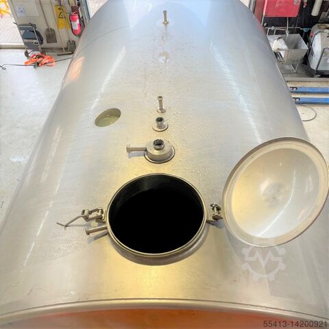 25,000 L Storage tank with powerful agitator Hackman 