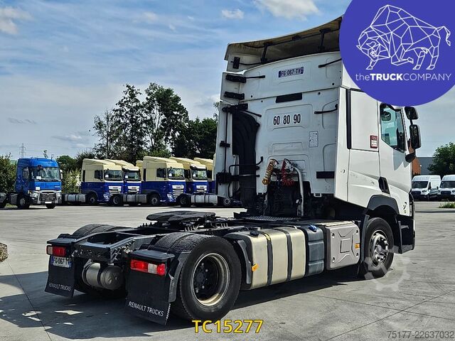 Standard-SZM Renault T 440