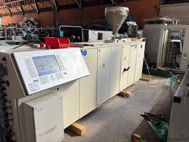 Twin-screw extruder KraussMaffei KMD 114-32