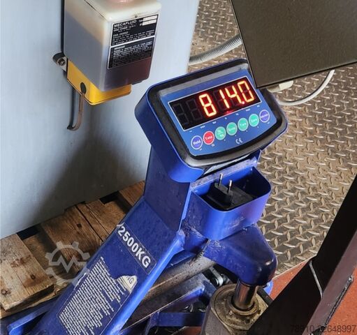Universal cutter and drill grinder AVYAC AU