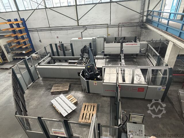 Sheet metal processing center Salvagnini P4