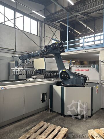 Sheet metal processing center Salvagnini P4