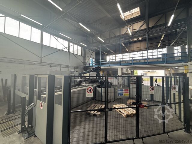 Sheet metal processing center Salvagnini P4