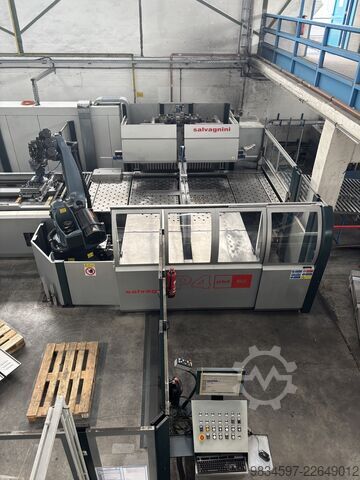Sheet metal processing center Salvagnini P4