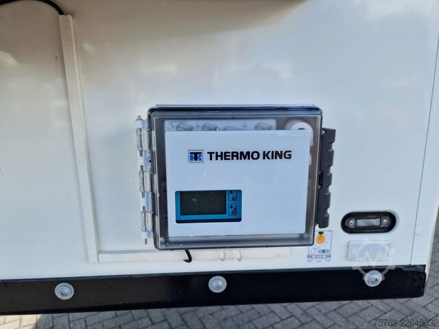 Refrigerated/frozen transport Schmitz Cargobull NEW - SKO 24 Thermoking SLXi 300 Frigo - Hooks/...