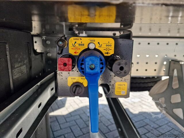 Refrigerated/frozen transport Schmitz Cargobull NEW - SKO 24 Thermoking SLXi 300 Frigo - Hooks/...