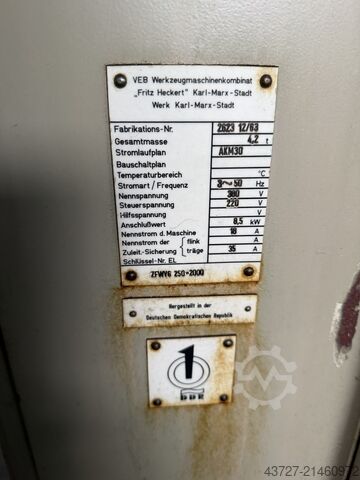 Gewindefräsen und Wälzfräsmaschine WMW HECKERT ZFWVG 250x2000