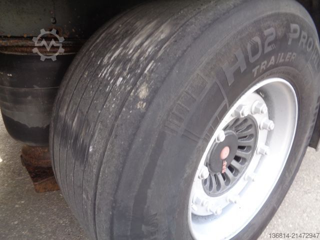 Auflieger mit Pritsche & Plane KÖGEL SN24 MEGA 435/50 R19,5 SAF