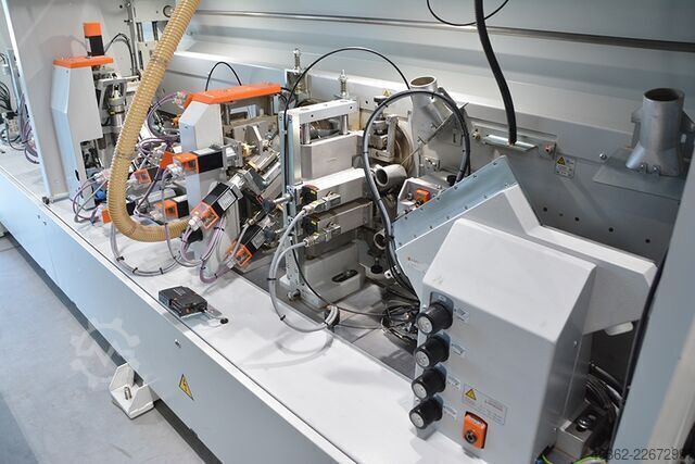 Laser-PUR-Kantenanleimmaschine HOLZ-HER LUMINA 1588