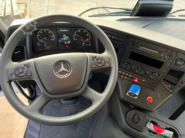 Tarpaulin Mercedes-Benz Arocs 3340 A 6x6 Cargo Truck