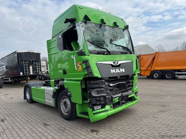 Standard SZM MAN TGX 18.520 Unfallschaden/damaged Retarder