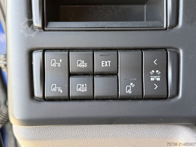 Standard tractor unit SCANIA R450 /Kompressor/Retarder/Navi/Spoiler/Alu