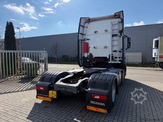 Volume tractor unit SCANIA R450 Lowliner/Leder/Hubsattelkupplung/Navi