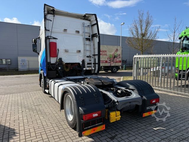 Volume tractor unit SCANIA R450 Lowliner/Leder/Hubsattelkupplung/Navi