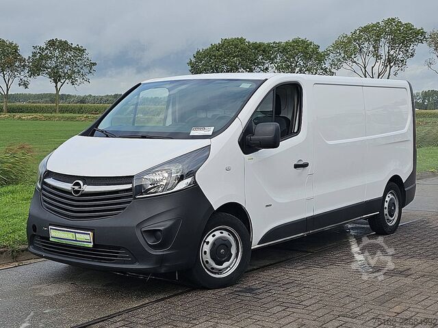 High-roof van OPEL VIVARO 1.6