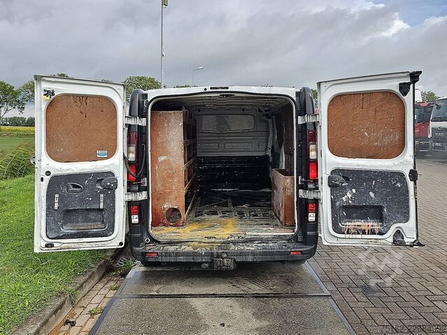 High-roof van OPEL VIVARO 1.6